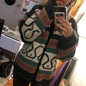 Cozy oversized vintage sweater